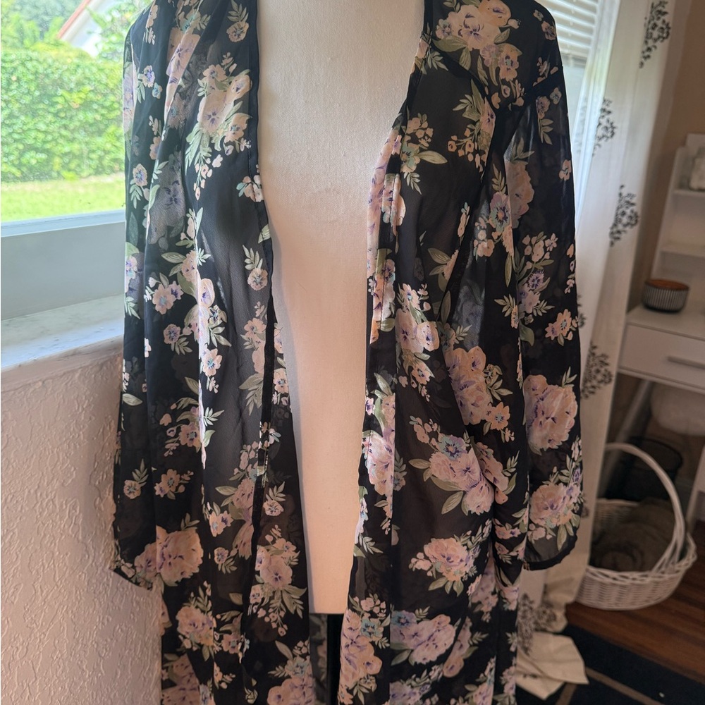 Mudd Black Floral Open-Front Kimono